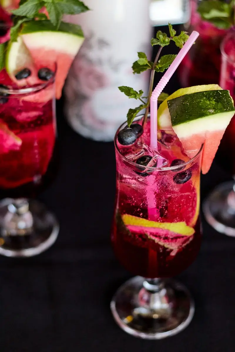 A mojito with mint and lime