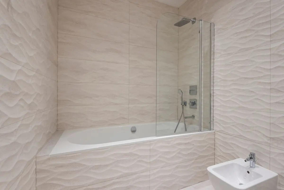 A retiled bathroom finished by the Craft tiling team