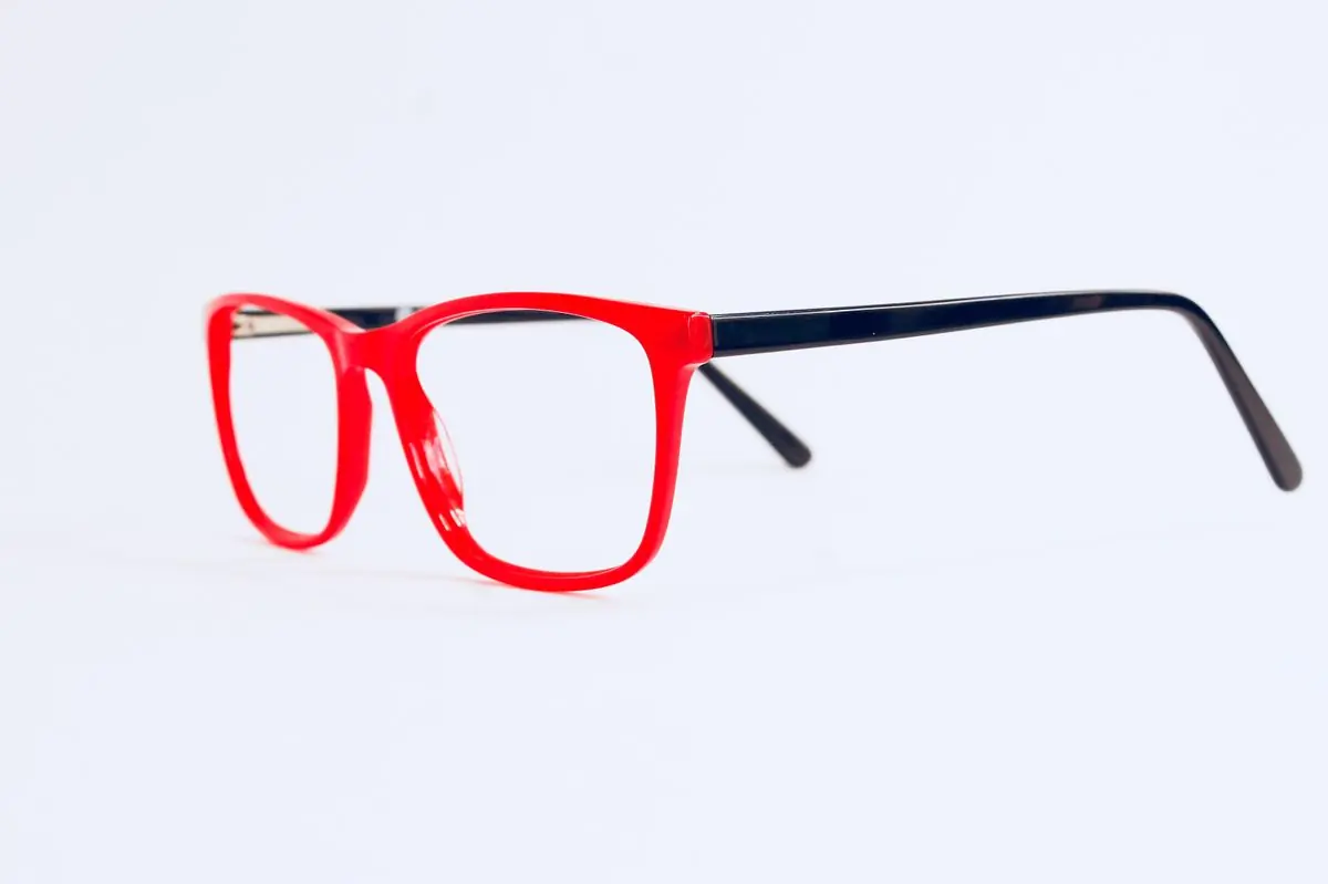 Bright red optical frames on a white ground