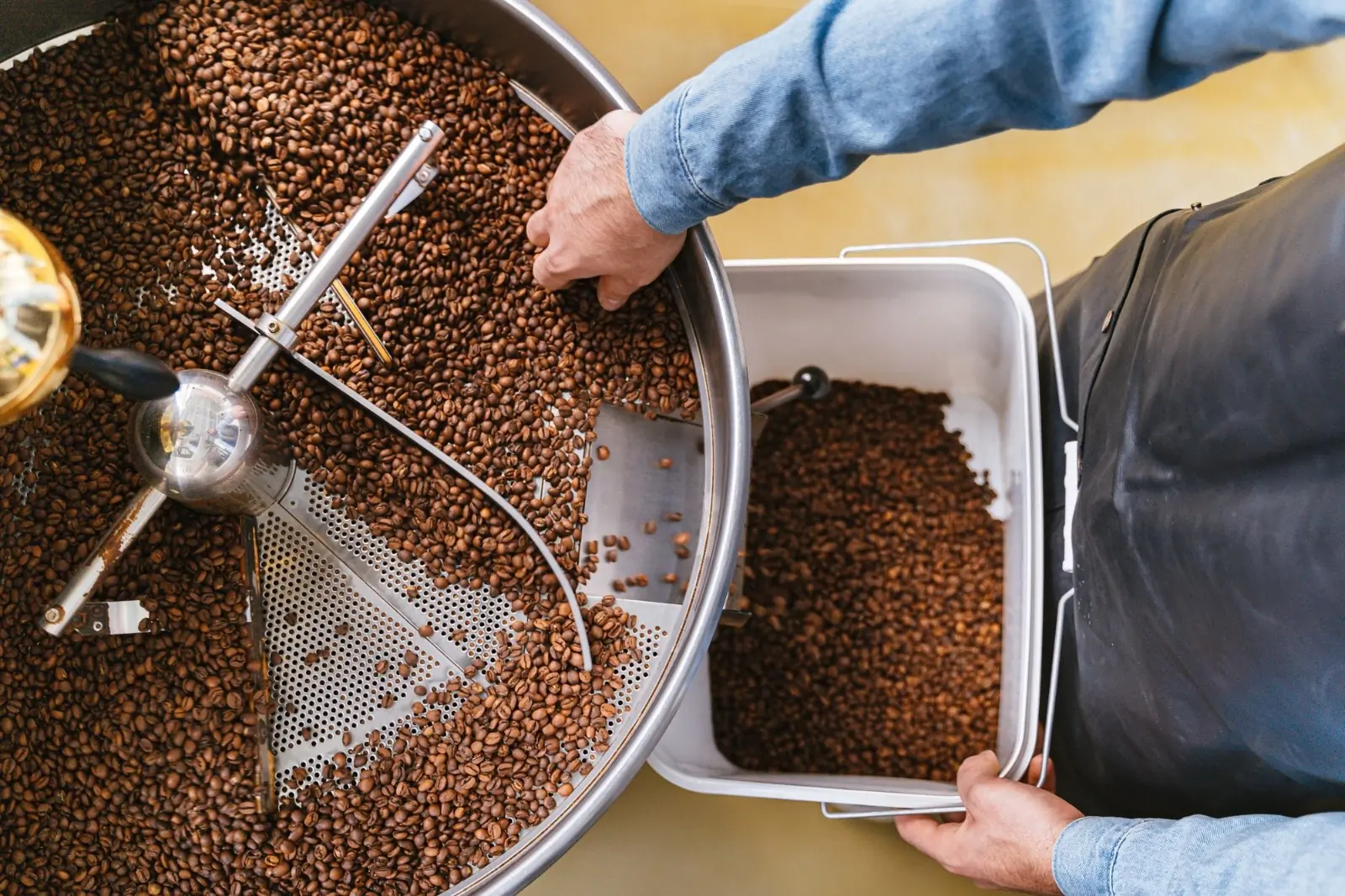 A batch coming off the drum into the cooling tray at Spintex